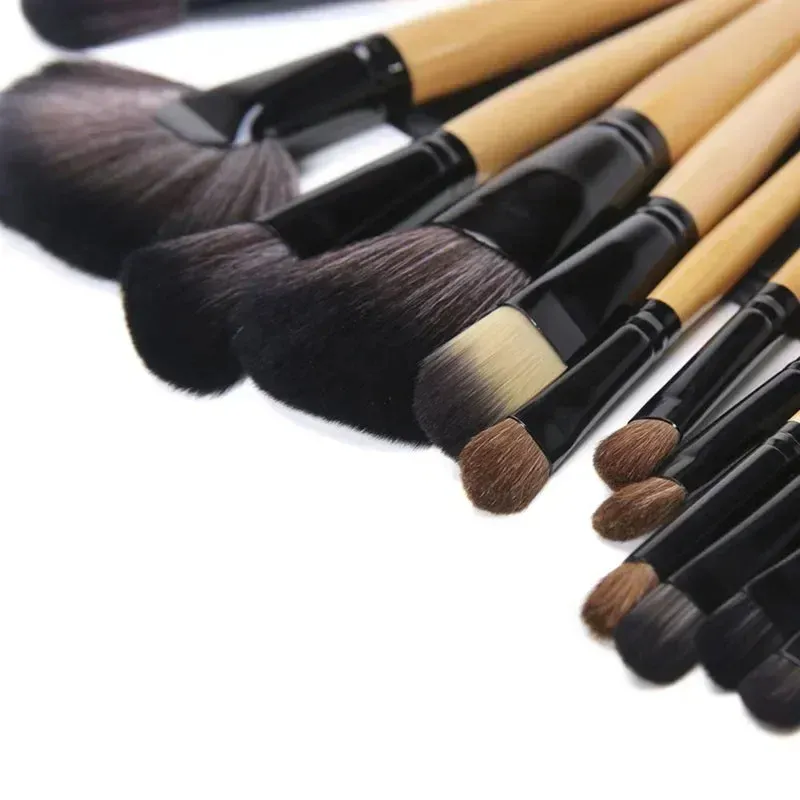 Complete 24-Piece Makeup Brush Kit for Effortless Beauty